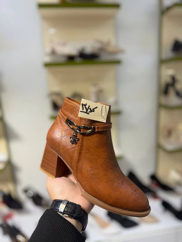نیمبوت کلاسیک زنانه پاشنه ۶ سانت طرح چوب رویه چرم صنعتی سوگو مشکی و عسلی